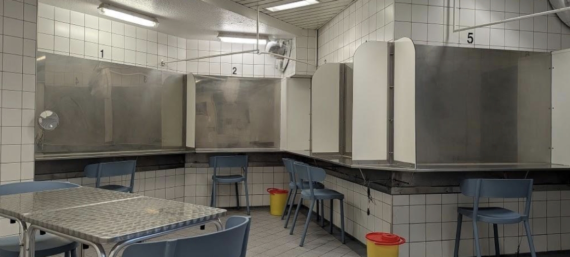Drogenkonsumraum der Suchthilfe direkt Essen